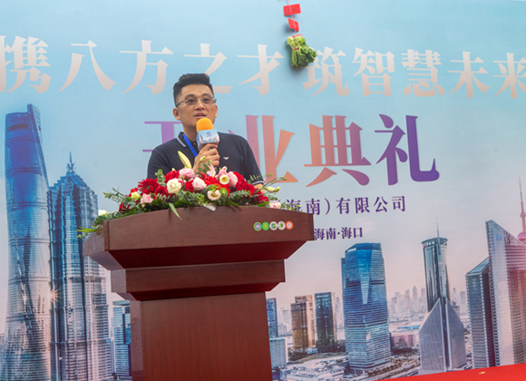 160085215614465